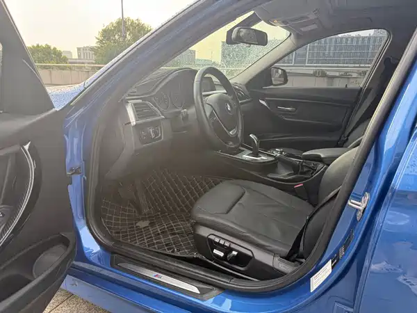 BMW 3 Series 2017