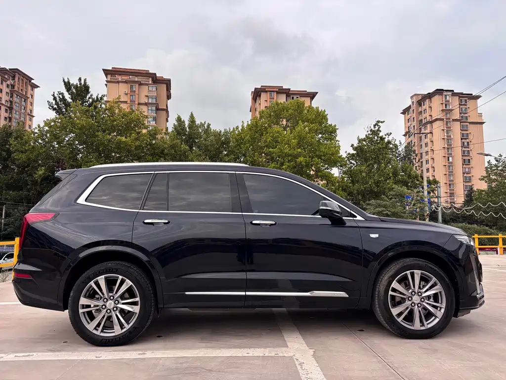 Cadillac XT6 2021 — фото 4