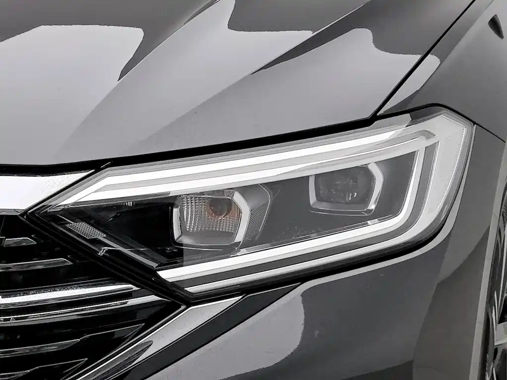 Volkswagen Sagitar 2025