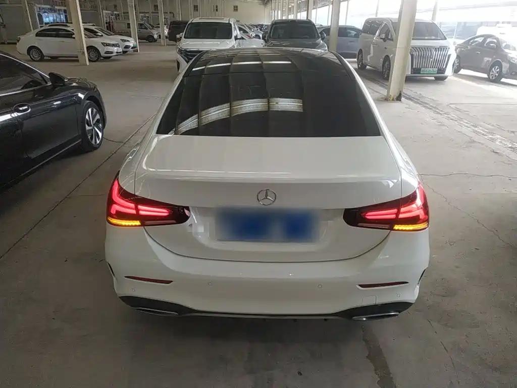 Mercedes-Benz A-Class 2021 — фото 4