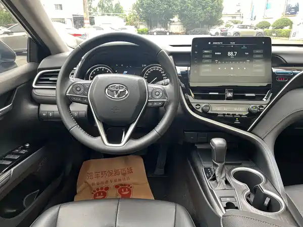 Toyota Camry 2023