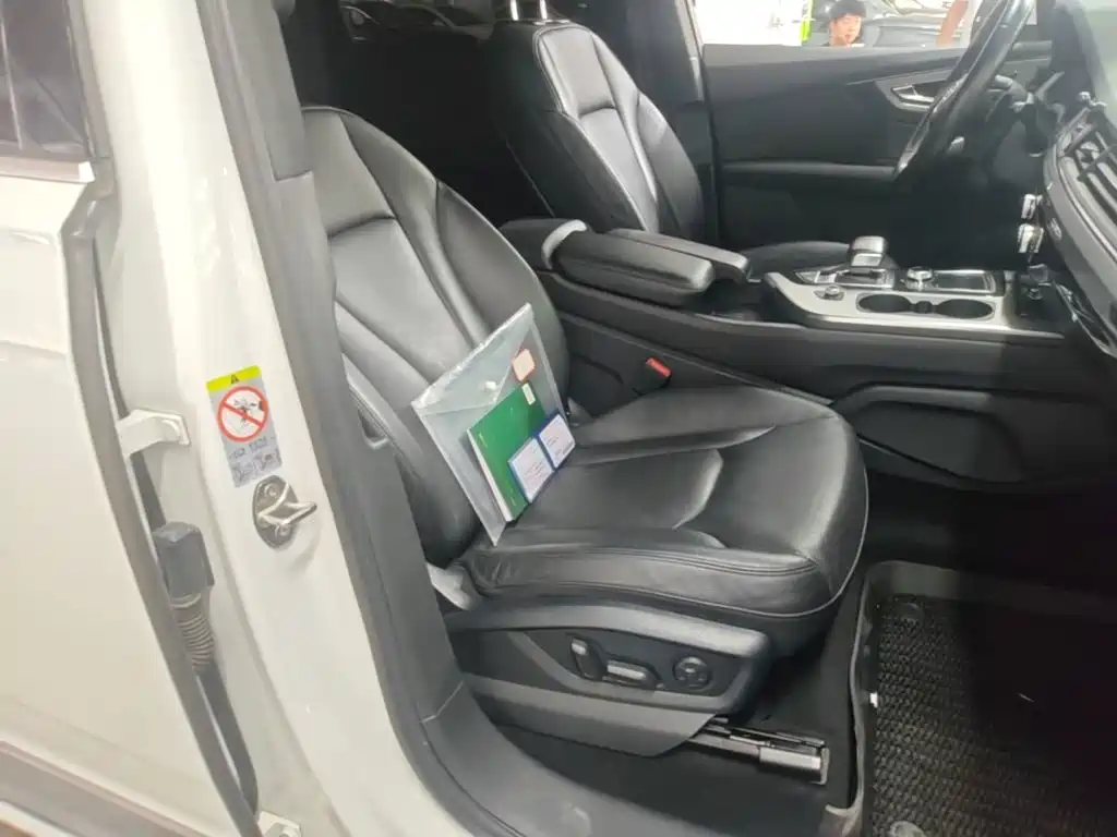 Audi Q7 2015 — фото 25