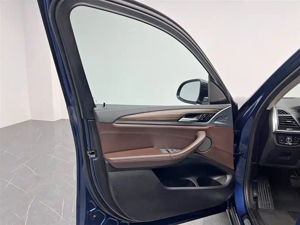 BMW X3 2020 — фото 13