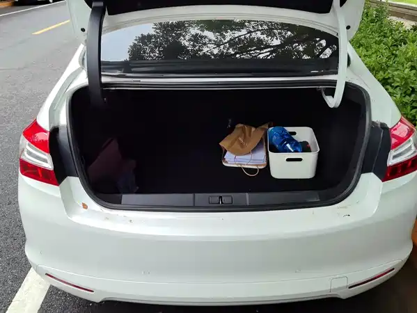 Peugeot 408 2015