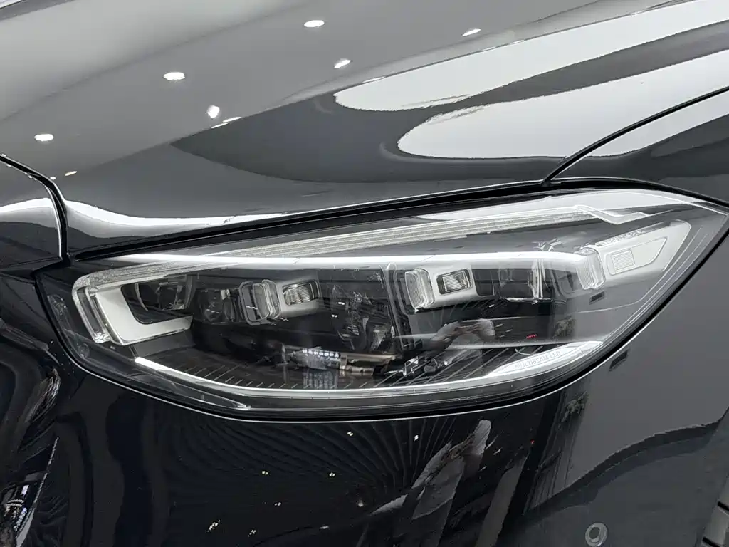 Mercedes-Benz S-Class 2025 — фото 3