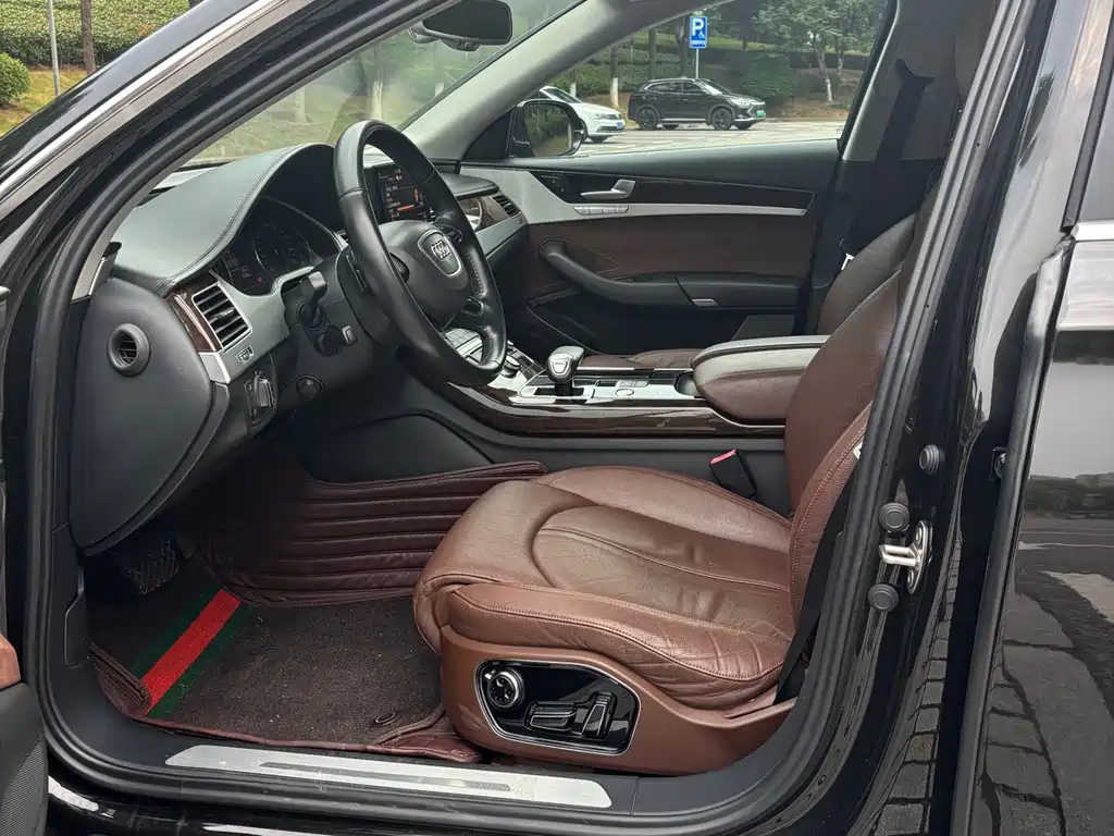 Audi A8 2014