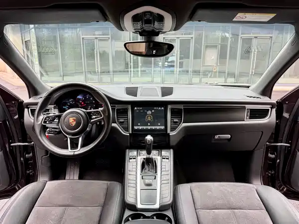 Porsche Macan 2016