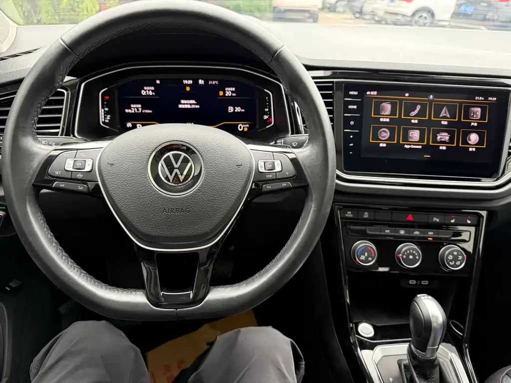 Volkswagen T-Roc 2022 — фото 19