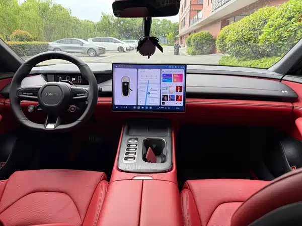 Xiaomi SU7 2025