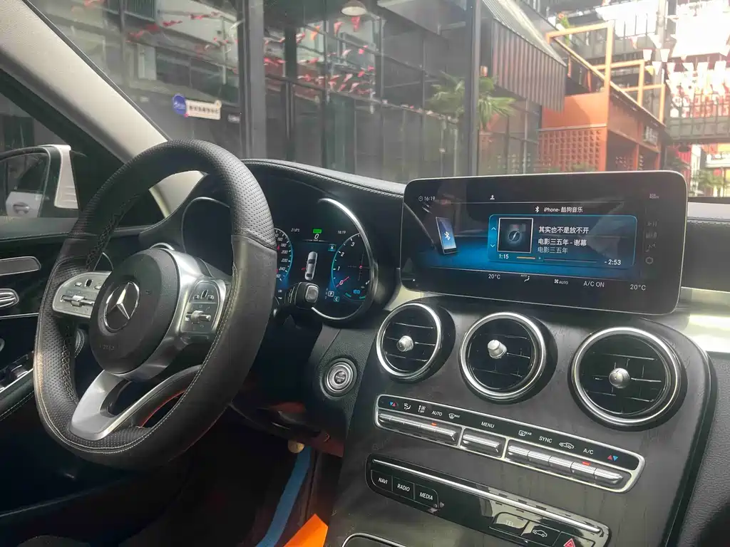 Mercedes-Benz C-Class 2020 — фото 11