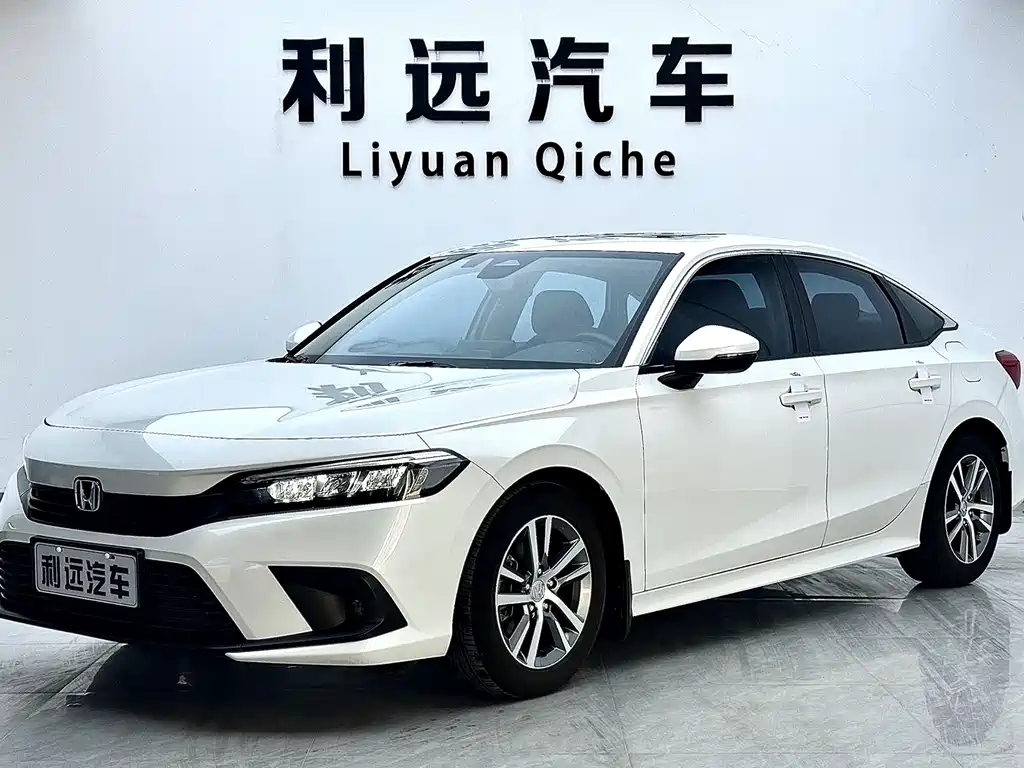 Honda Civic 2024 — фото 1