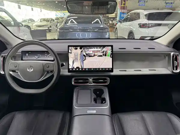 Leapmotor B01 2025