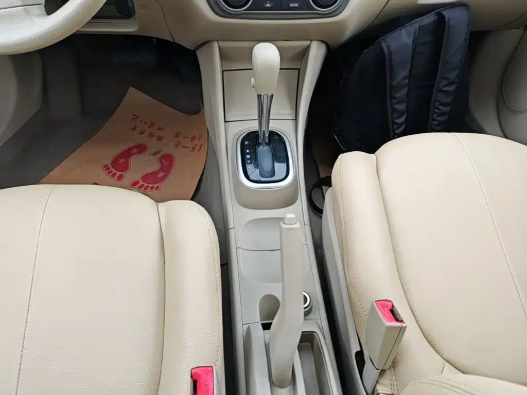Nissan Sylphy 2019 — фото 14