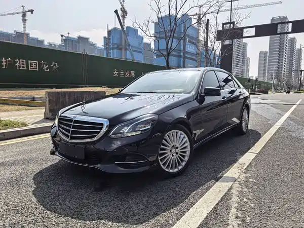 Mercedes-Benz E-Class 2015