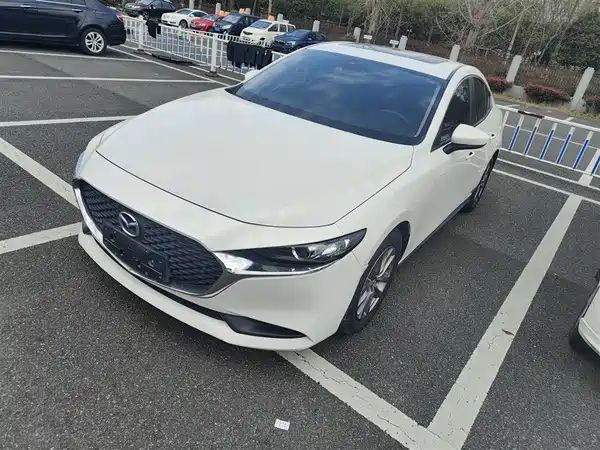 Mazda 3 Axela 2020