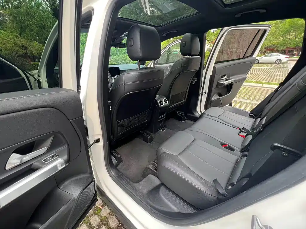 Mercedes-Benz GLB 2020 — фото 13