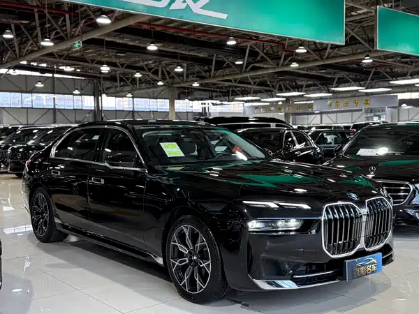 BMW 7 Series 2025