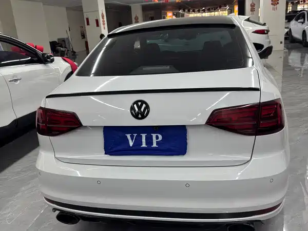 Volkswagen Sagitar 2017