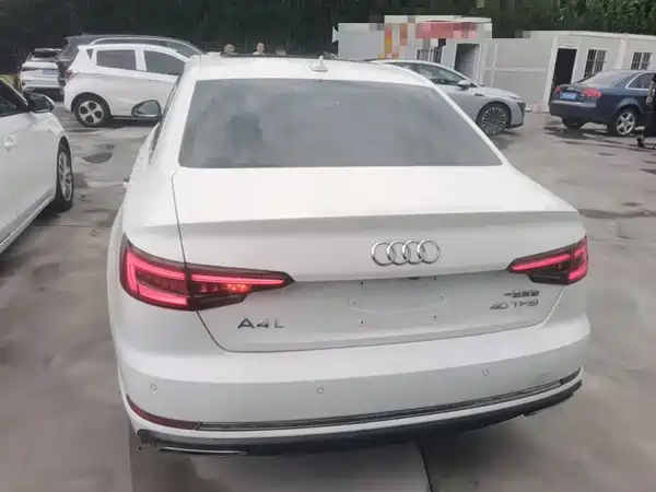Audi A4L 2020