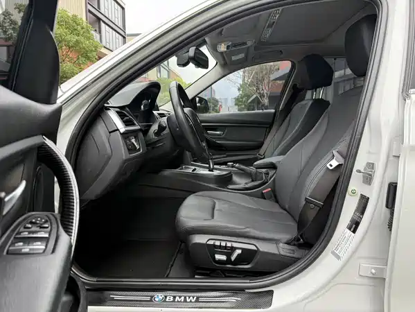 BMW 3 Series 2017