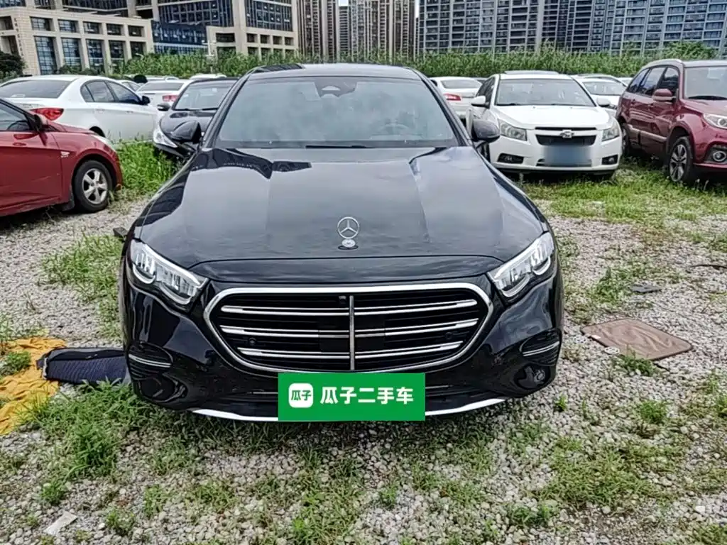 Mercedes-Benz E-Class 2024