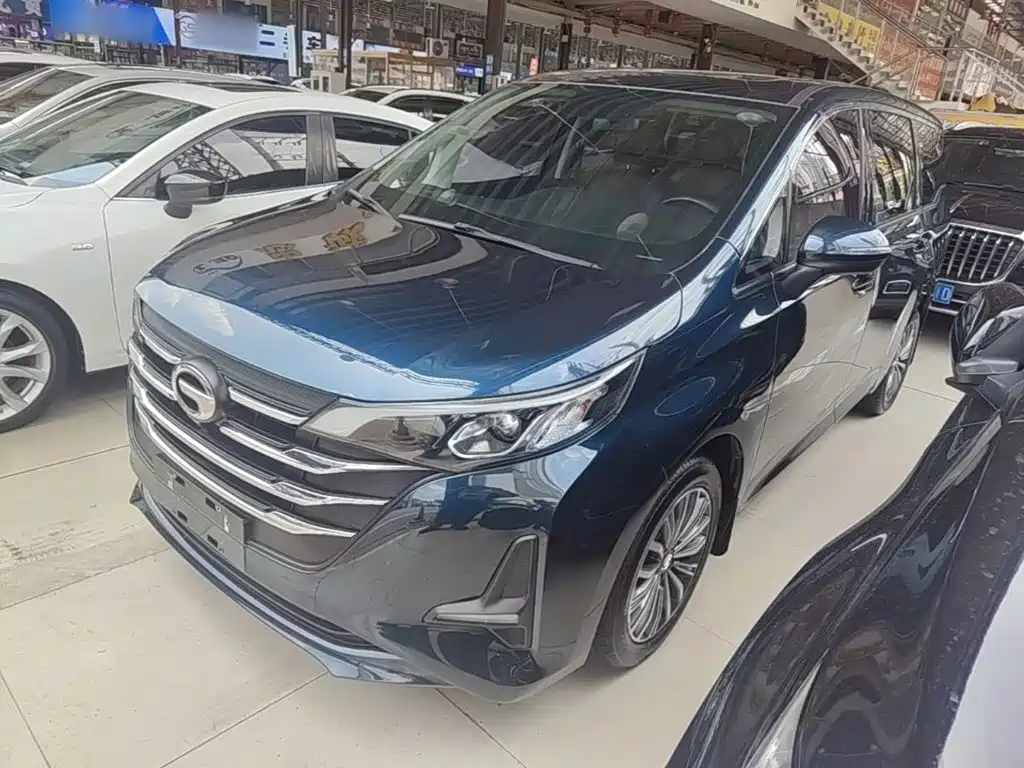 GAC Trumpchi M6 2021 — фото 1