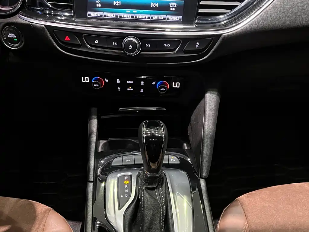 Buick Regal 2019 — фото 12