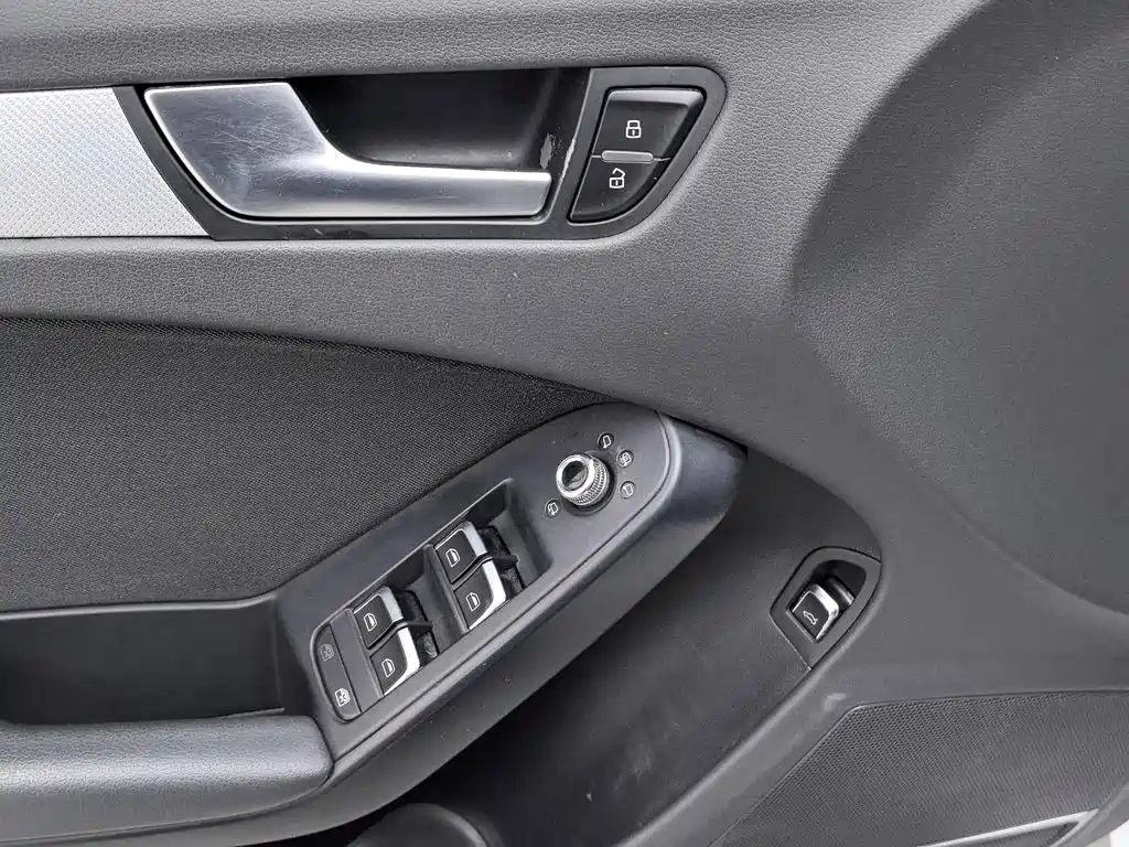 Audi A4L 2015 — фото 9