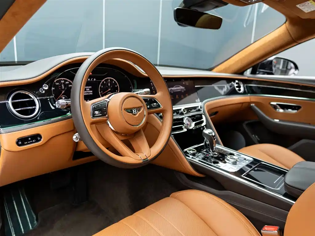 Bentley Flying Spur 2022 — фото 12