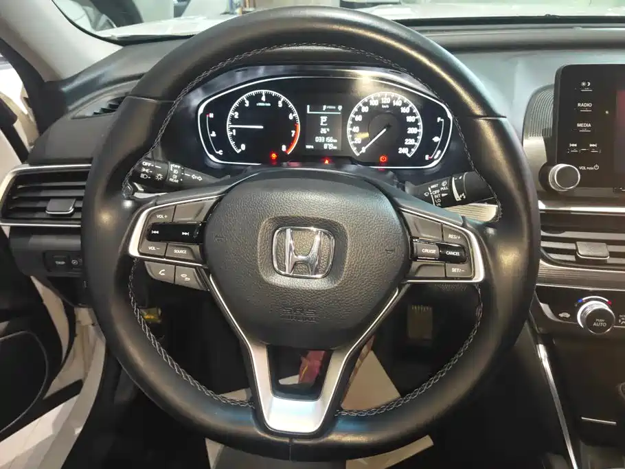 Honda Accord 2021 — фото 15