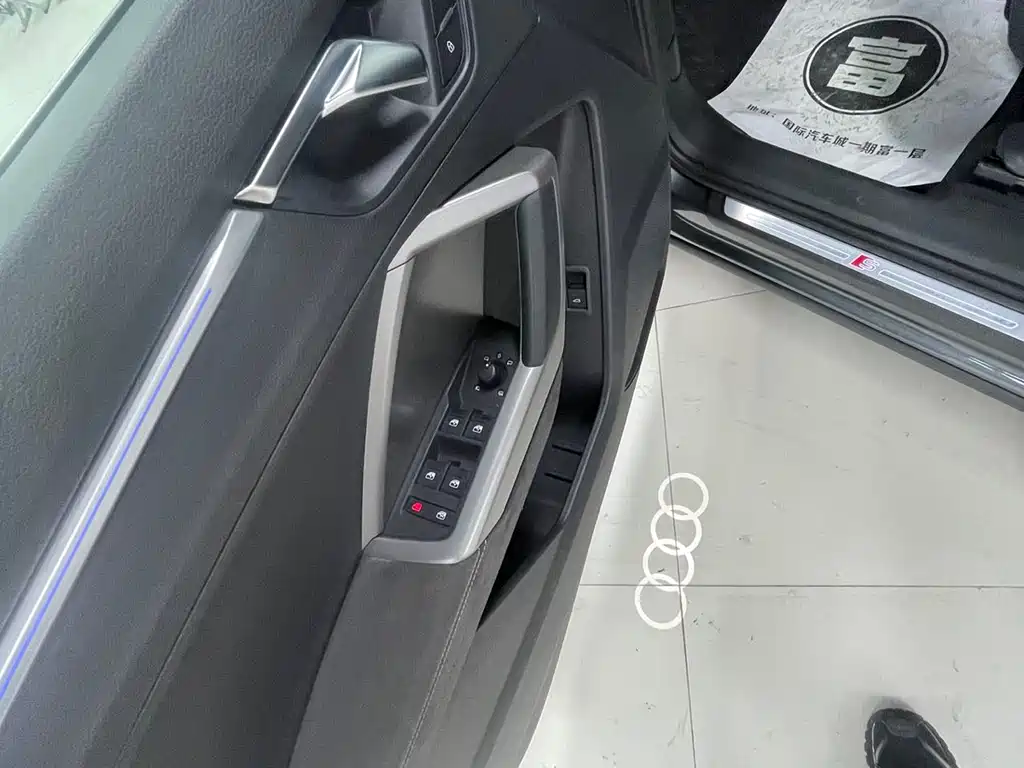 Audi Q3 2022 — фото 17