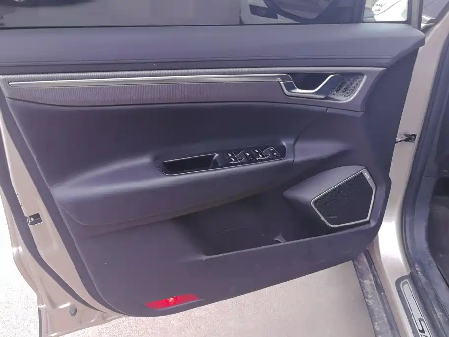 Geely Emgrand GS 2017