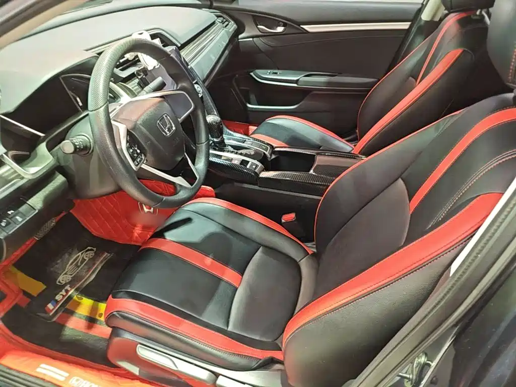 Honda Civic 2019 — фото 15