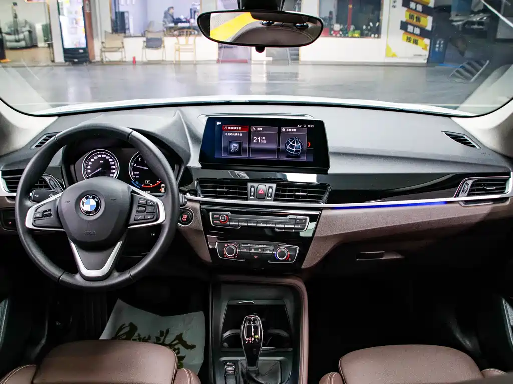 BMW X1 2022 — фото 4