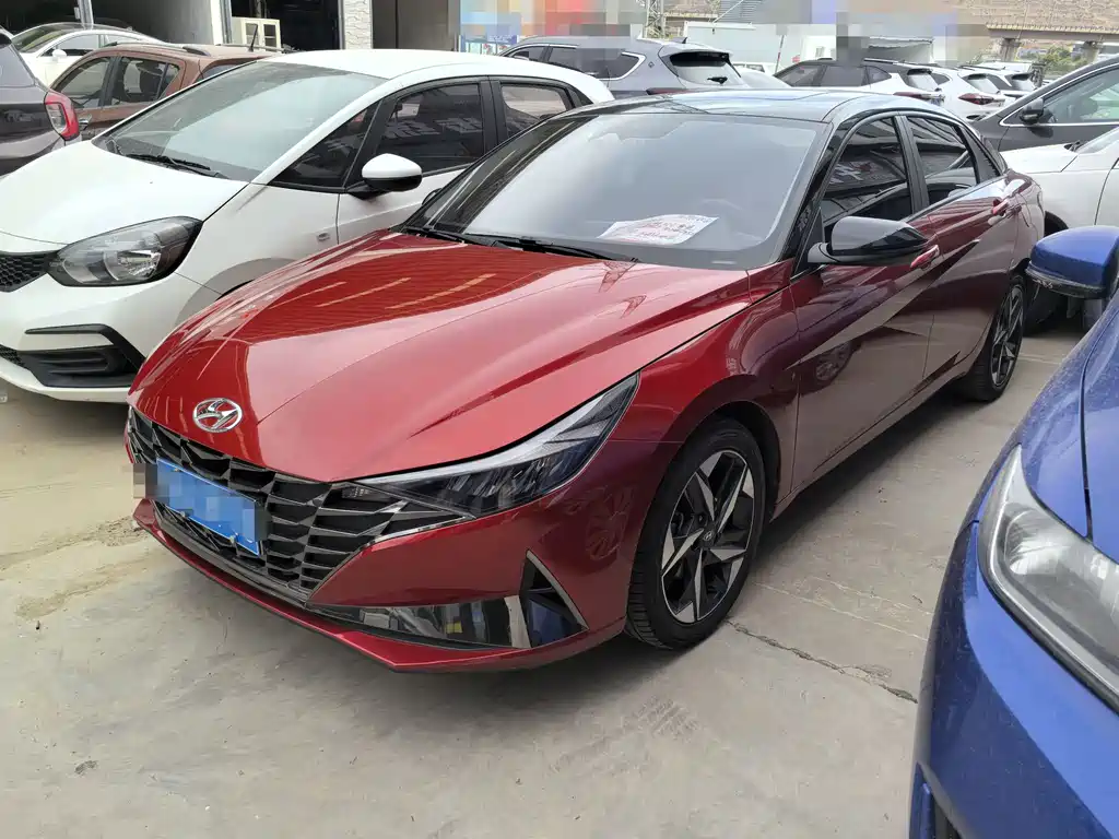 Hyundai Elantra 2022
