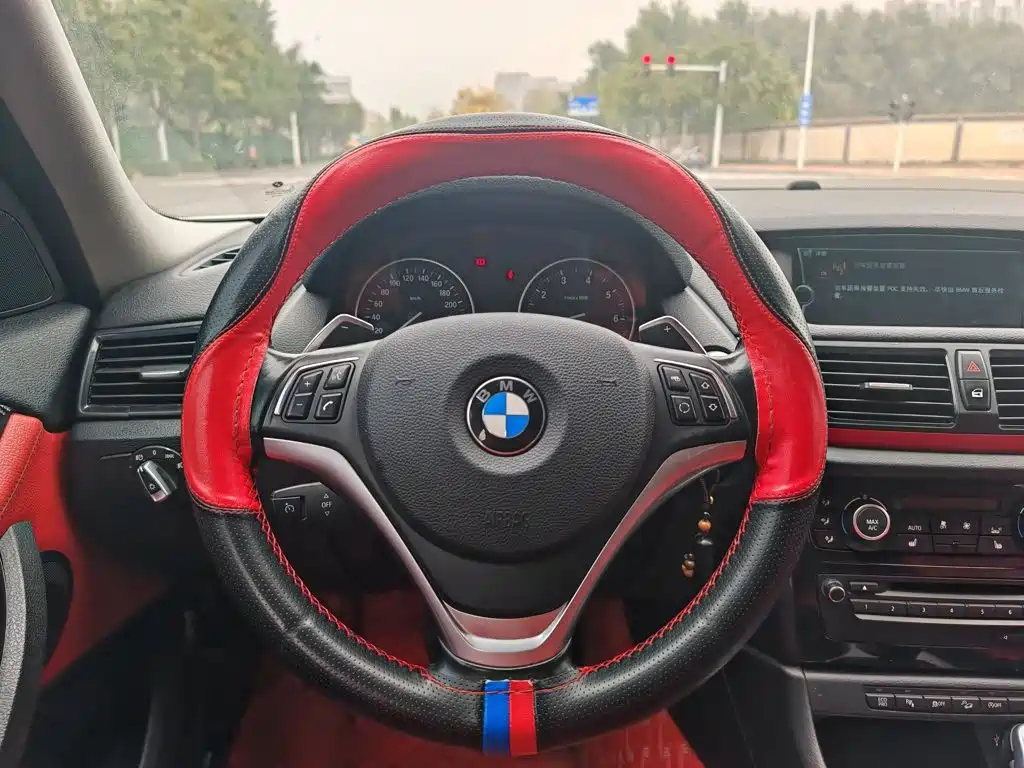 BMW X1 2015 — фото 3