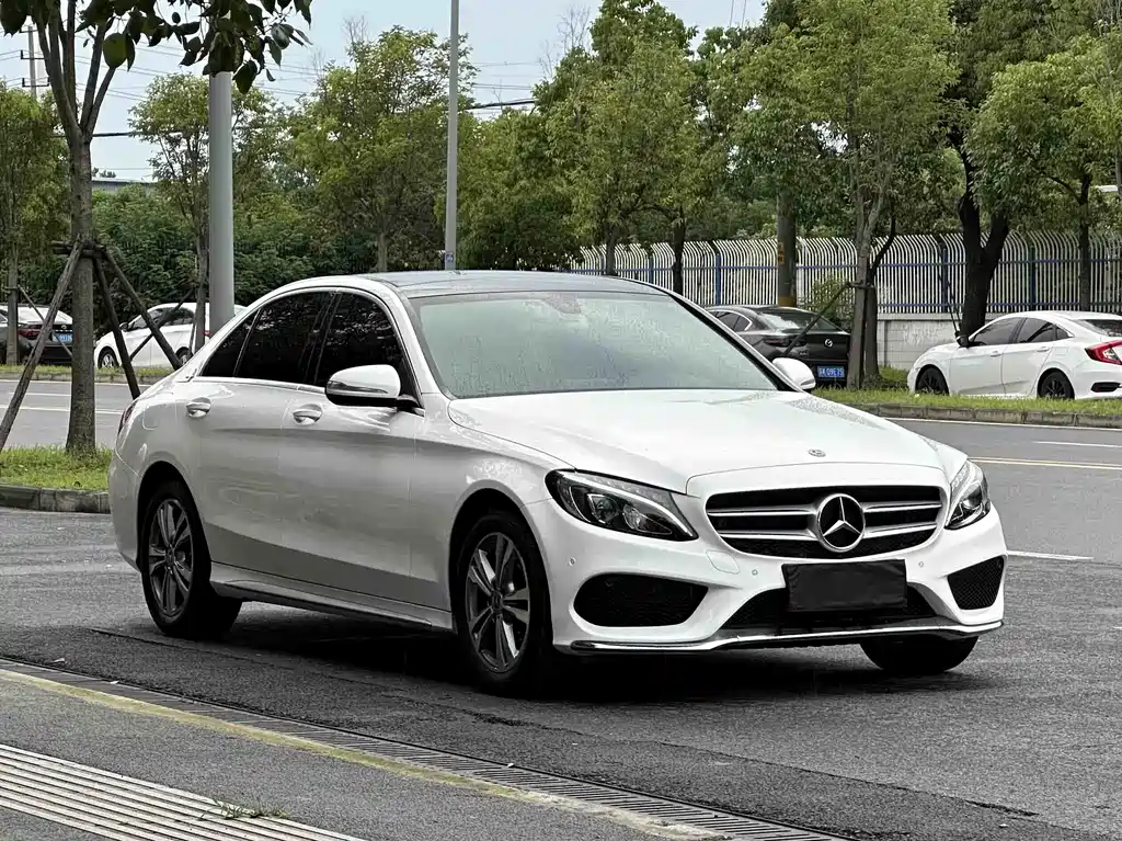 Mercedes-Benz C-Class 2017