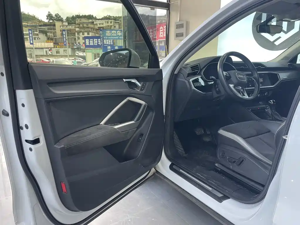 Audi Q3 2021