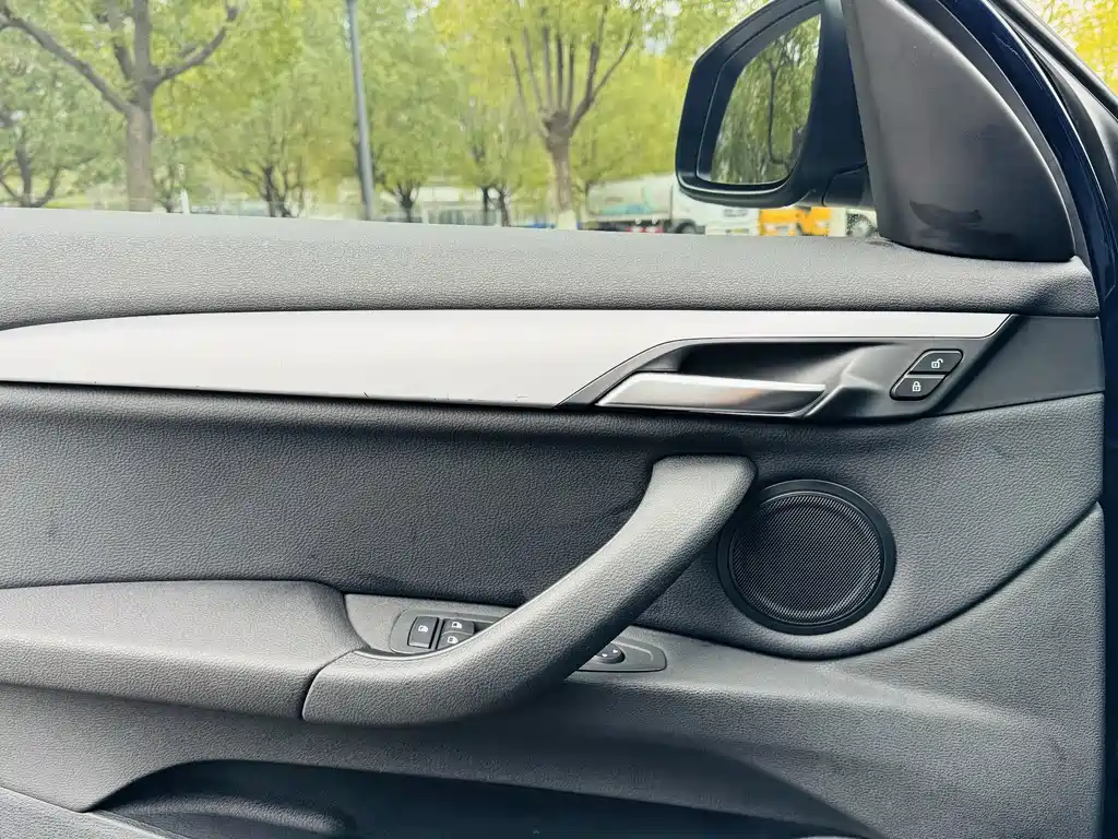 BMW X1 2019 — фото 15