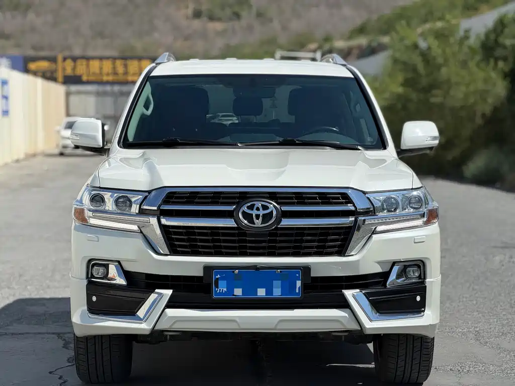 Toyota Land Cruiser 2024 — фото 2