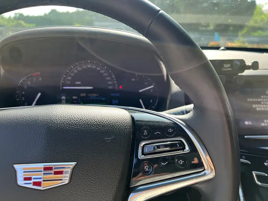 Cadillac ATS-L 2017 — фото 9