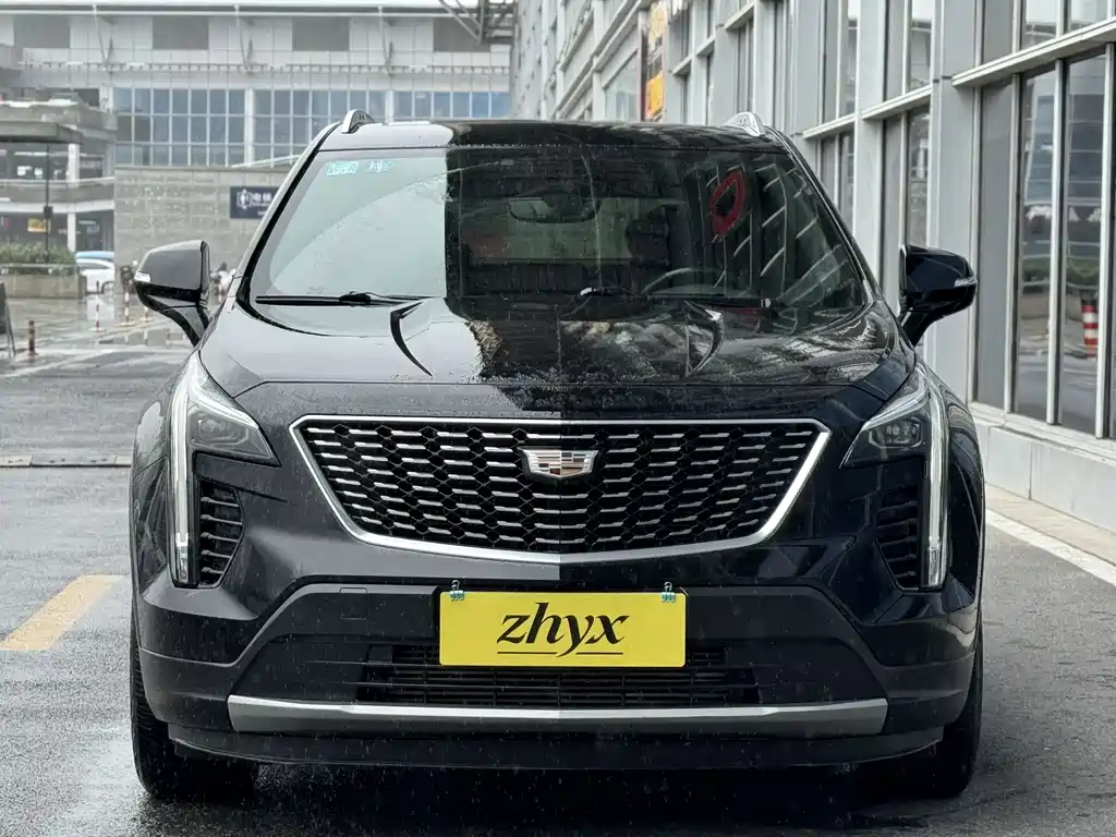 Cadillac XT4 2019 — фото 2