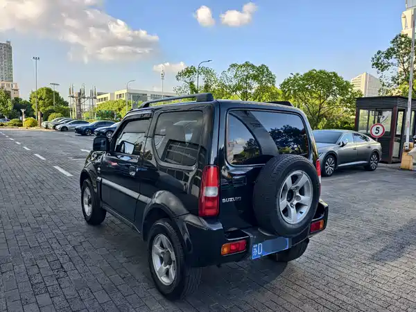 Suzuki Jimny 2013