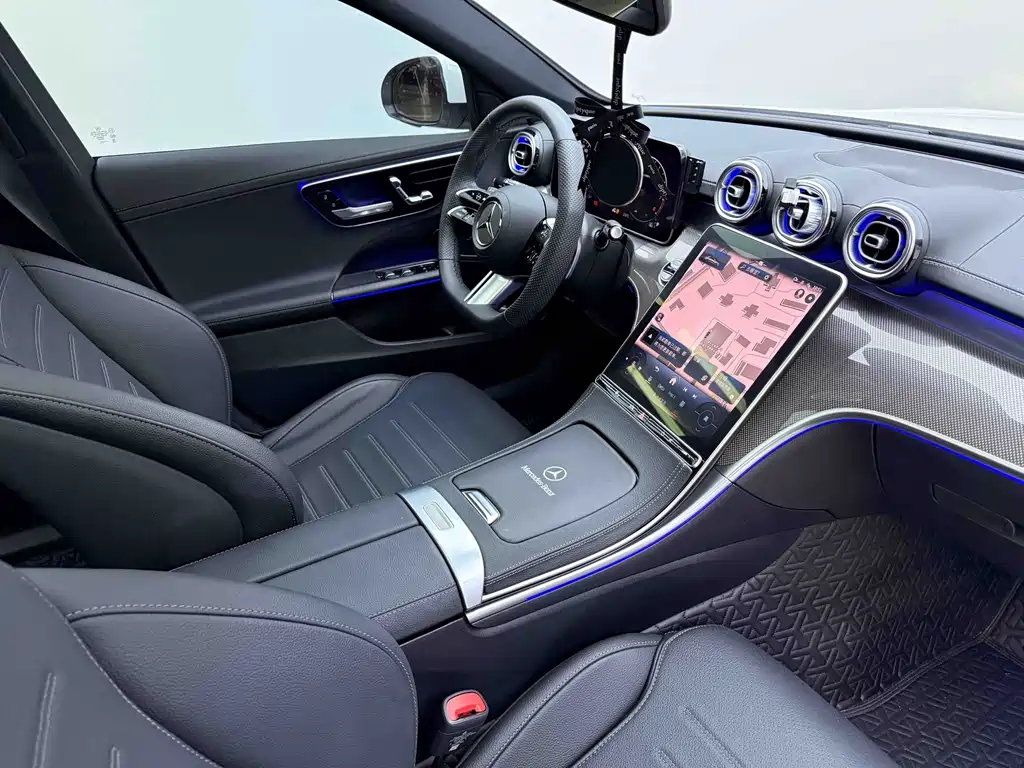 Mercedes-Benz C-Class 2024
