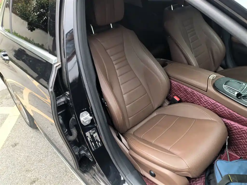 Mercedes-Benz E-Class 2020 — фото 20
