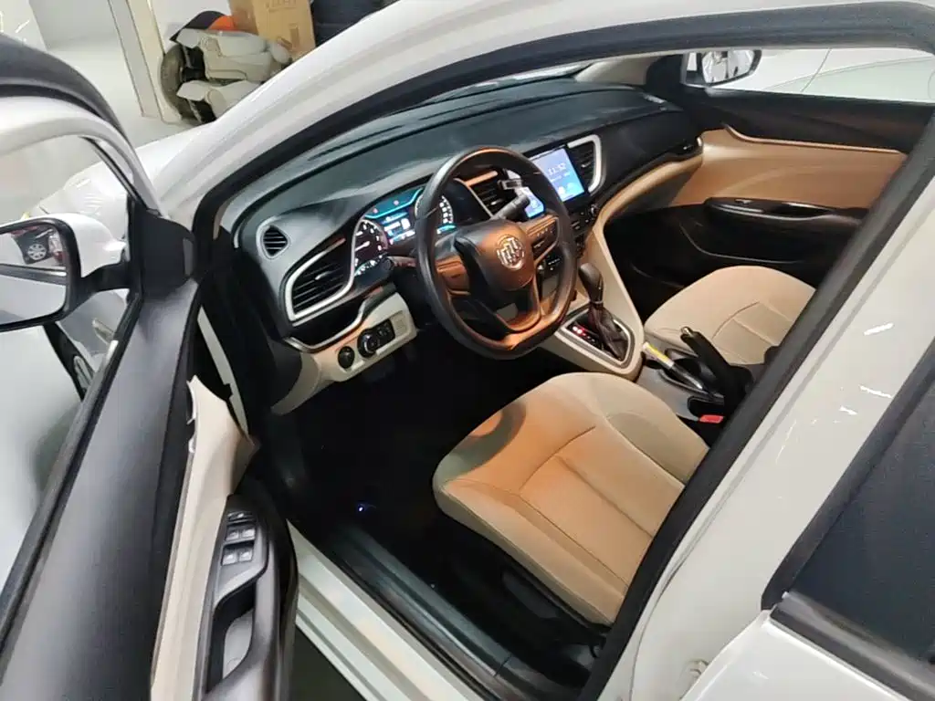 Buick Excelle 2016 — фото 16
