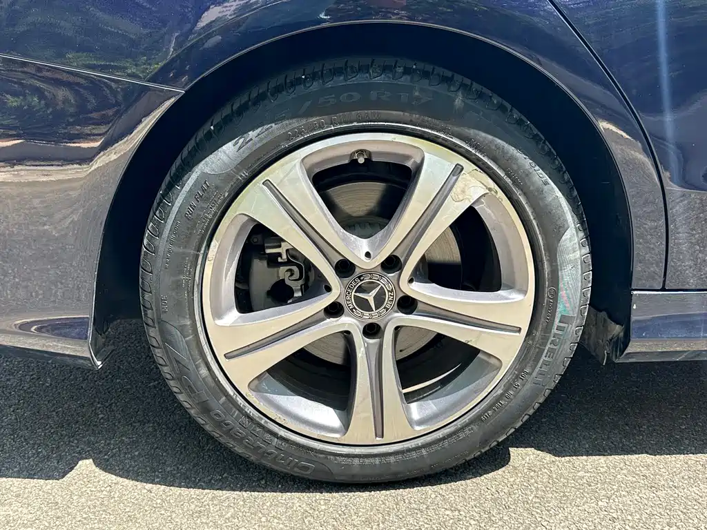 Mercedes-Benz C-Class 2019