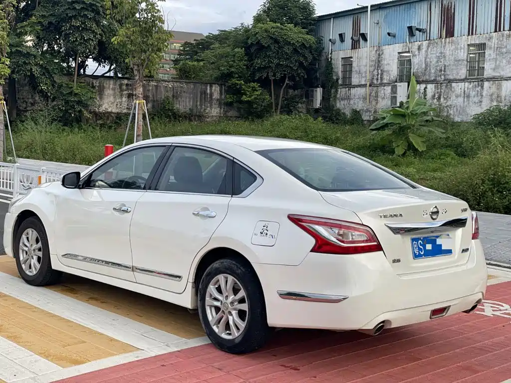 Nissan Teana 2014