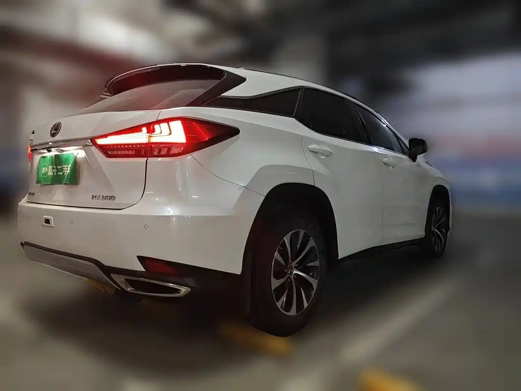 Lexus RX 2020