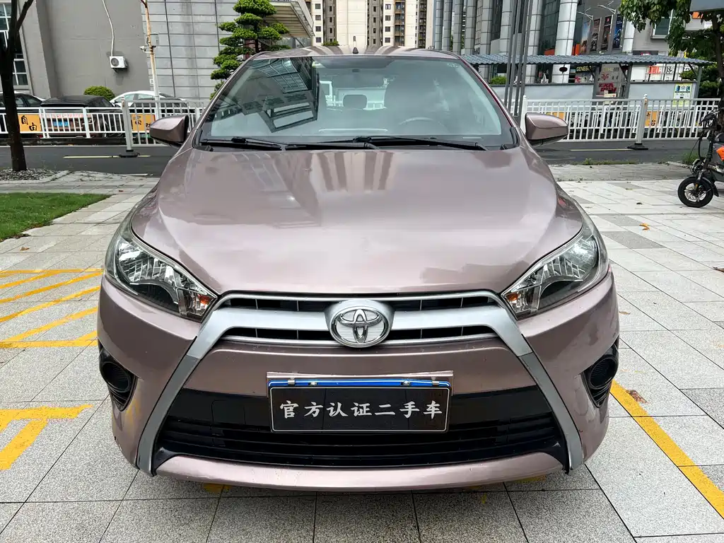 Toyota Yaris L 2016